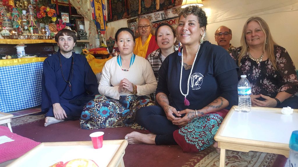 guru tsok offering